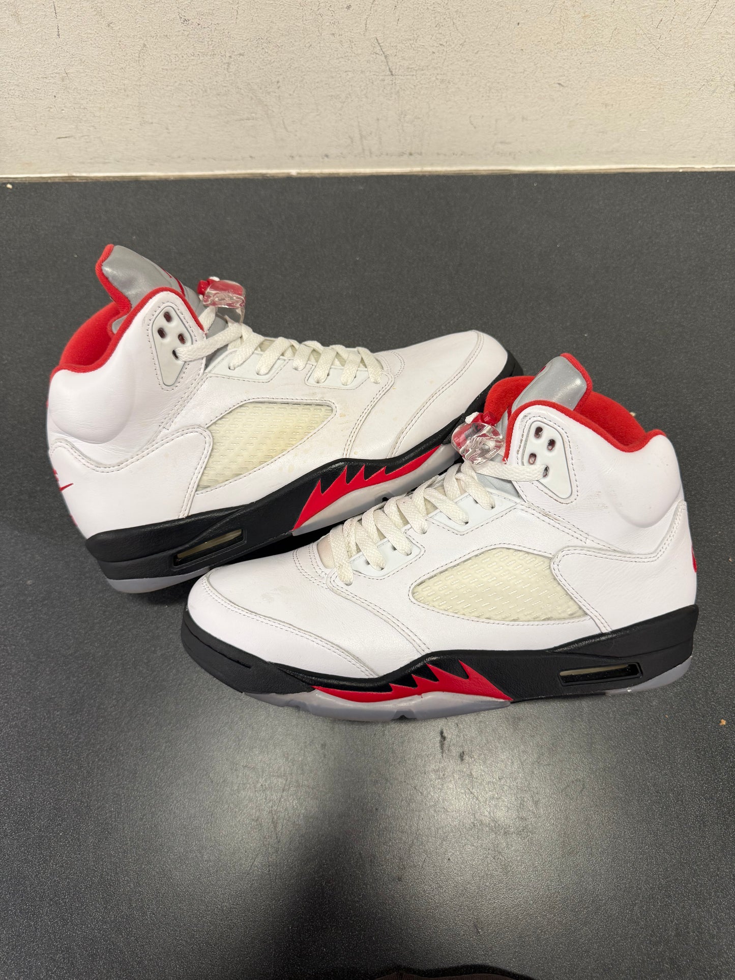 Jordan 5 Fire Red