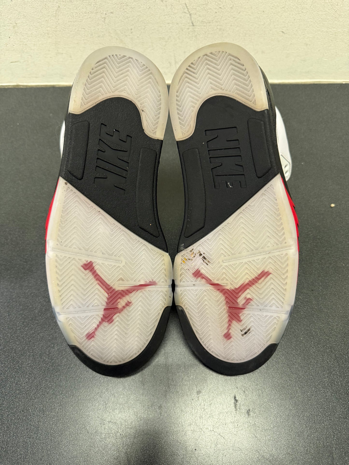 Jordan 5 Fire Red