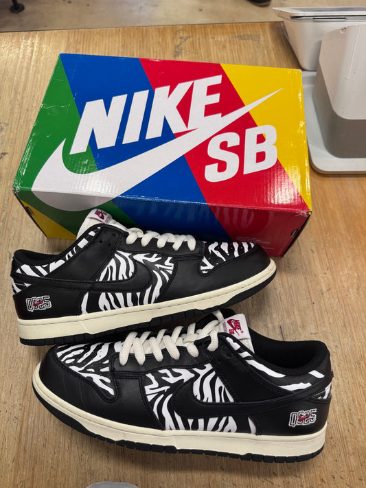 Sb dunk low Quartersnacks Zebra