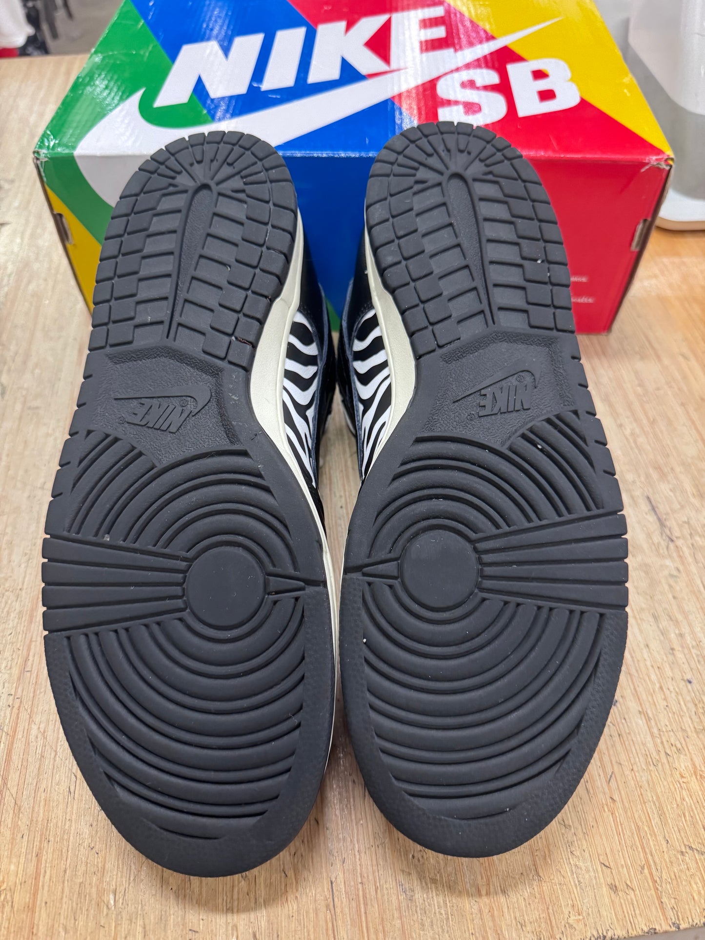 Sb dunk low Quartersnacks Zebra