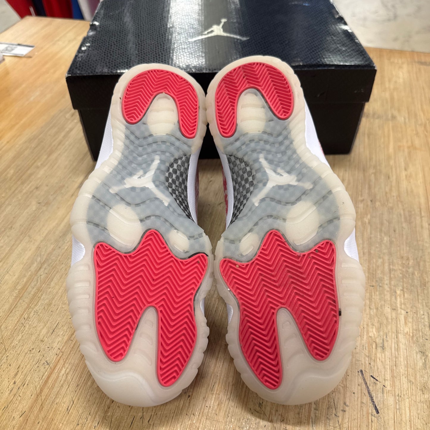 Jordan 11 Low Pink Snake Skin (W)