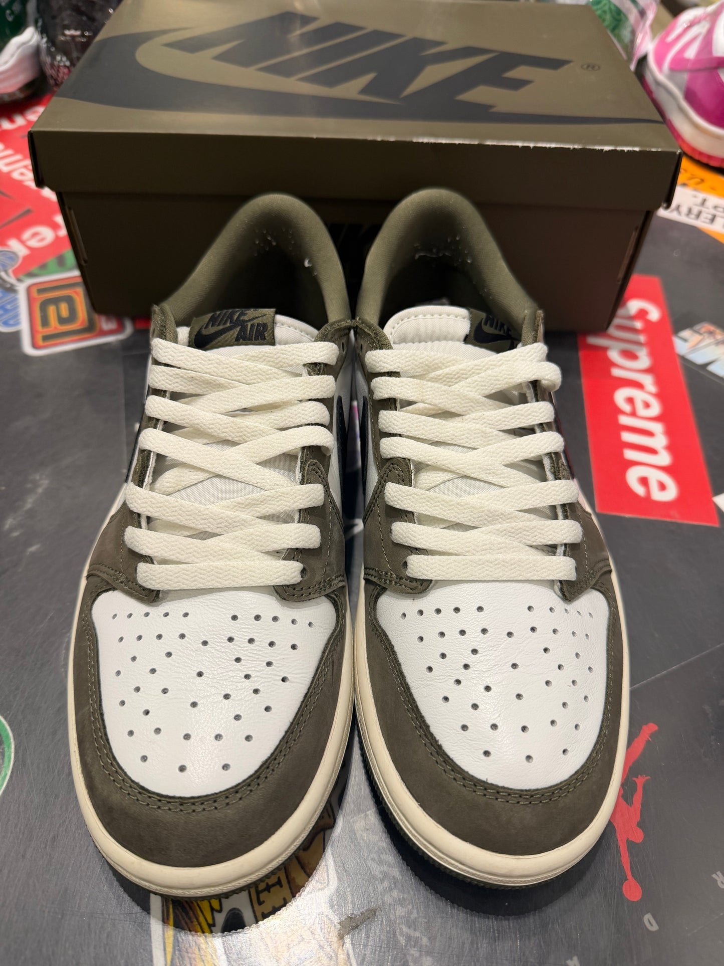 Jordan 1 low Olive
