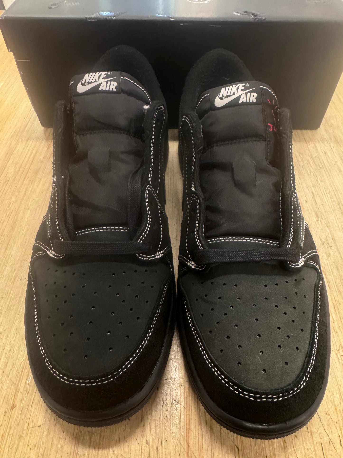 Travis Scott Jordan 1 Low Phantom