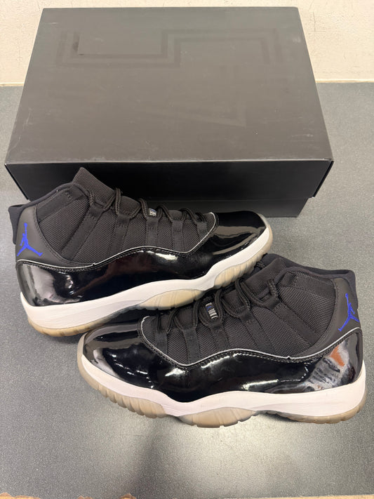 Jordan 11 Space Jam
