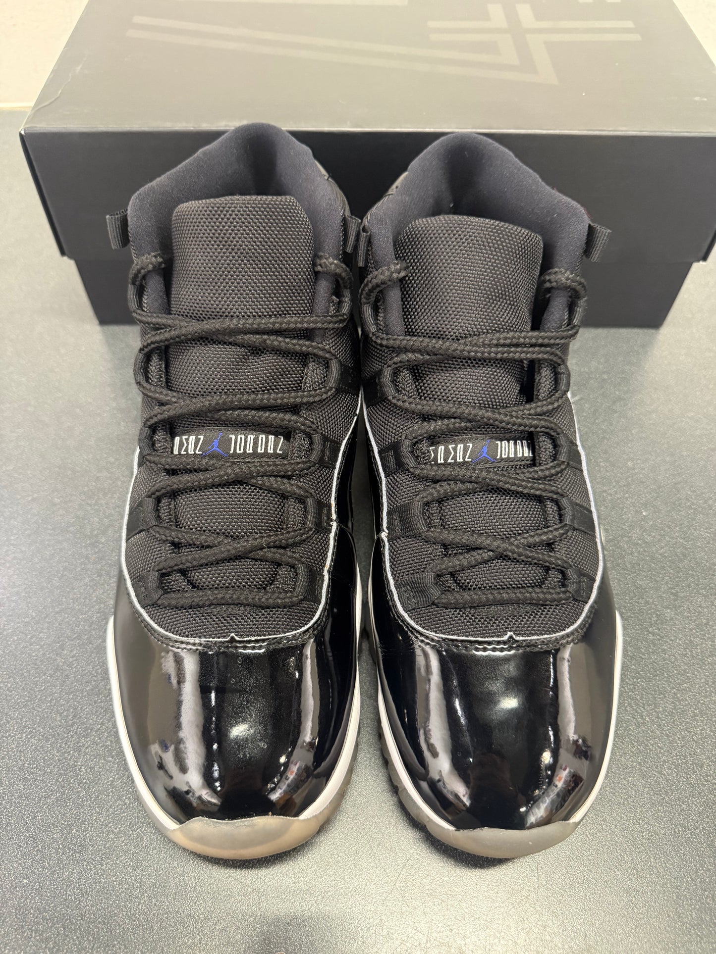 Jordan 11 Space Jam