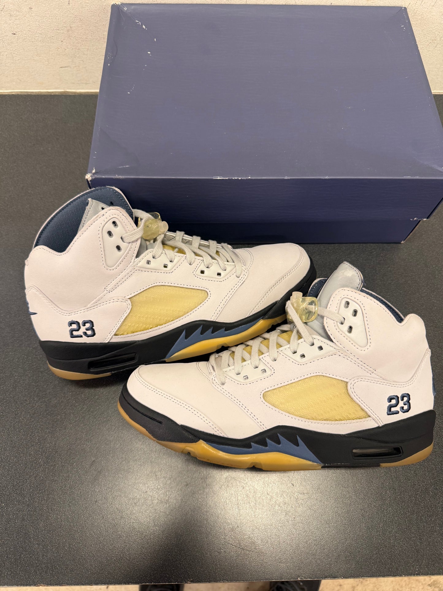 Jordan 5 AMM Dawn (W)