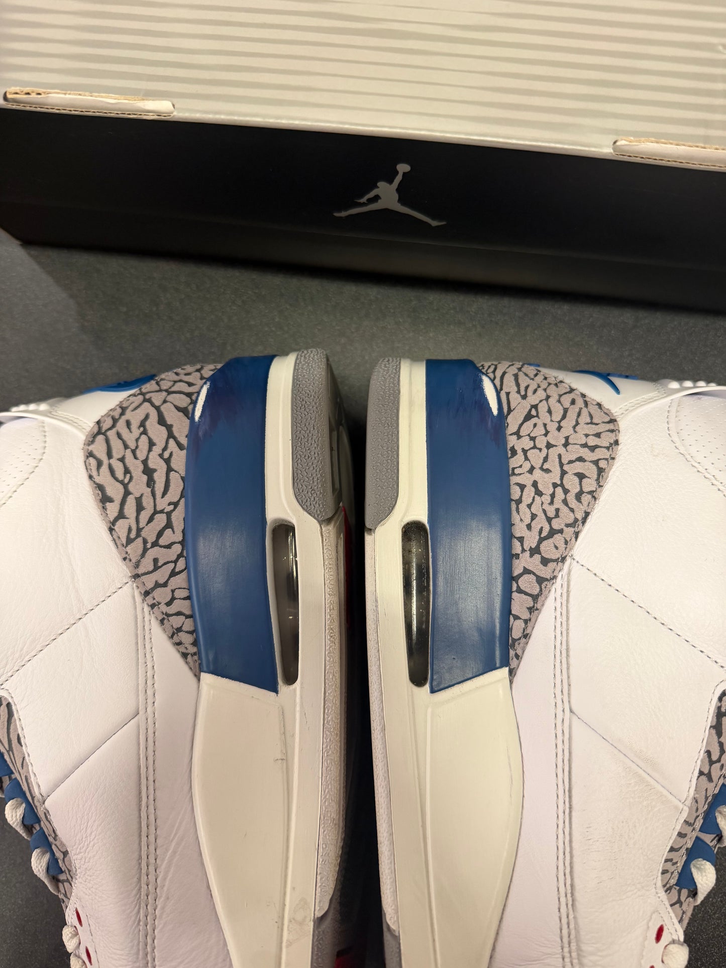 Jordan 3 True Blue