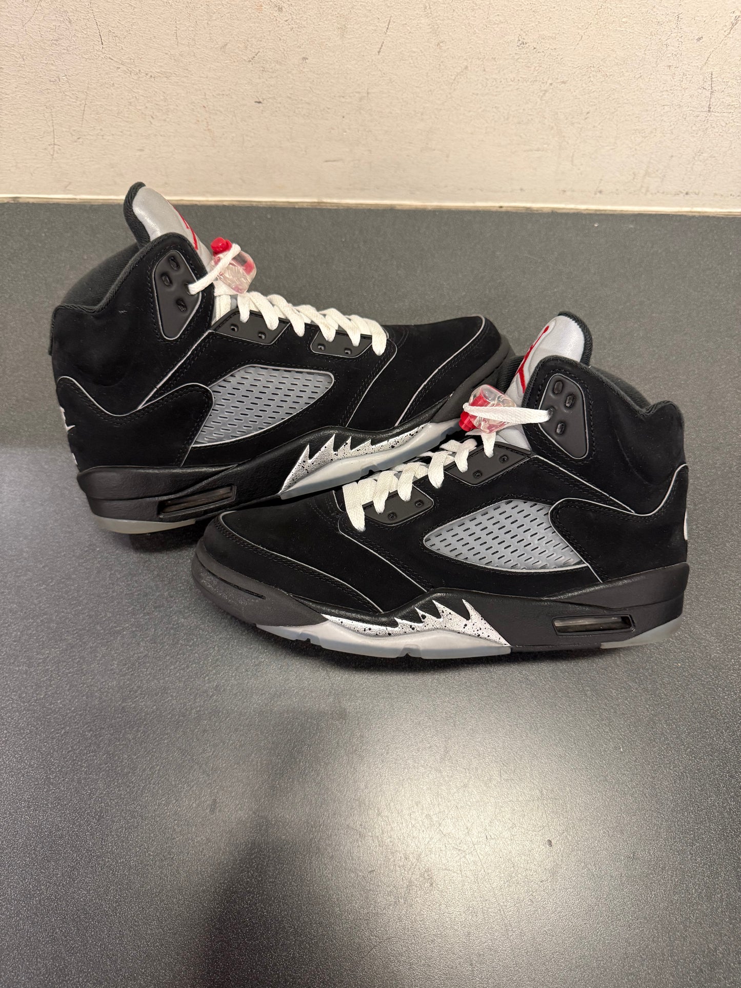 Jordan 5 Metallic