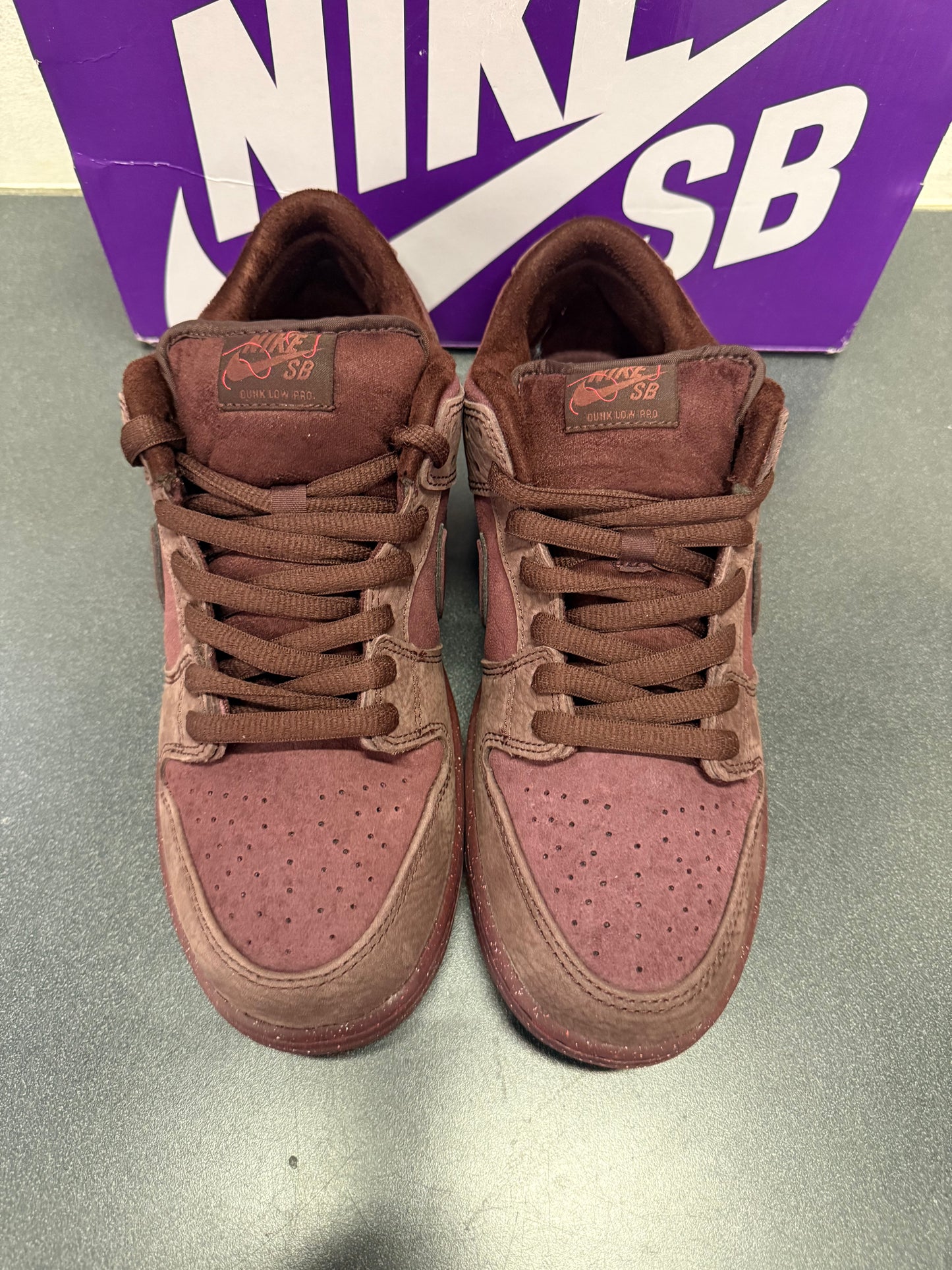 Dunk Low SB Burgundy Crush