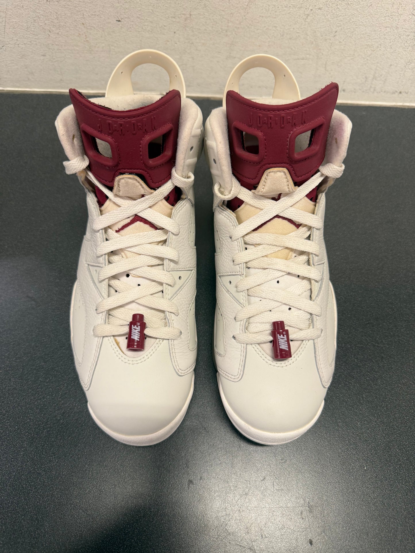 Jordan 6 Maroon