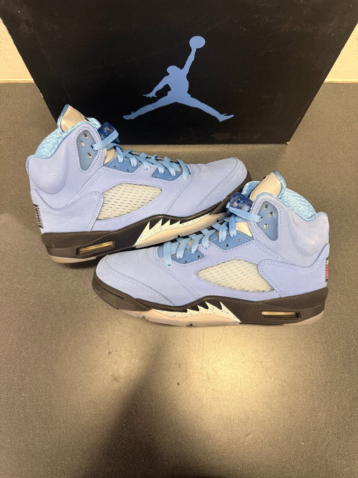 Jordan 5 UNC