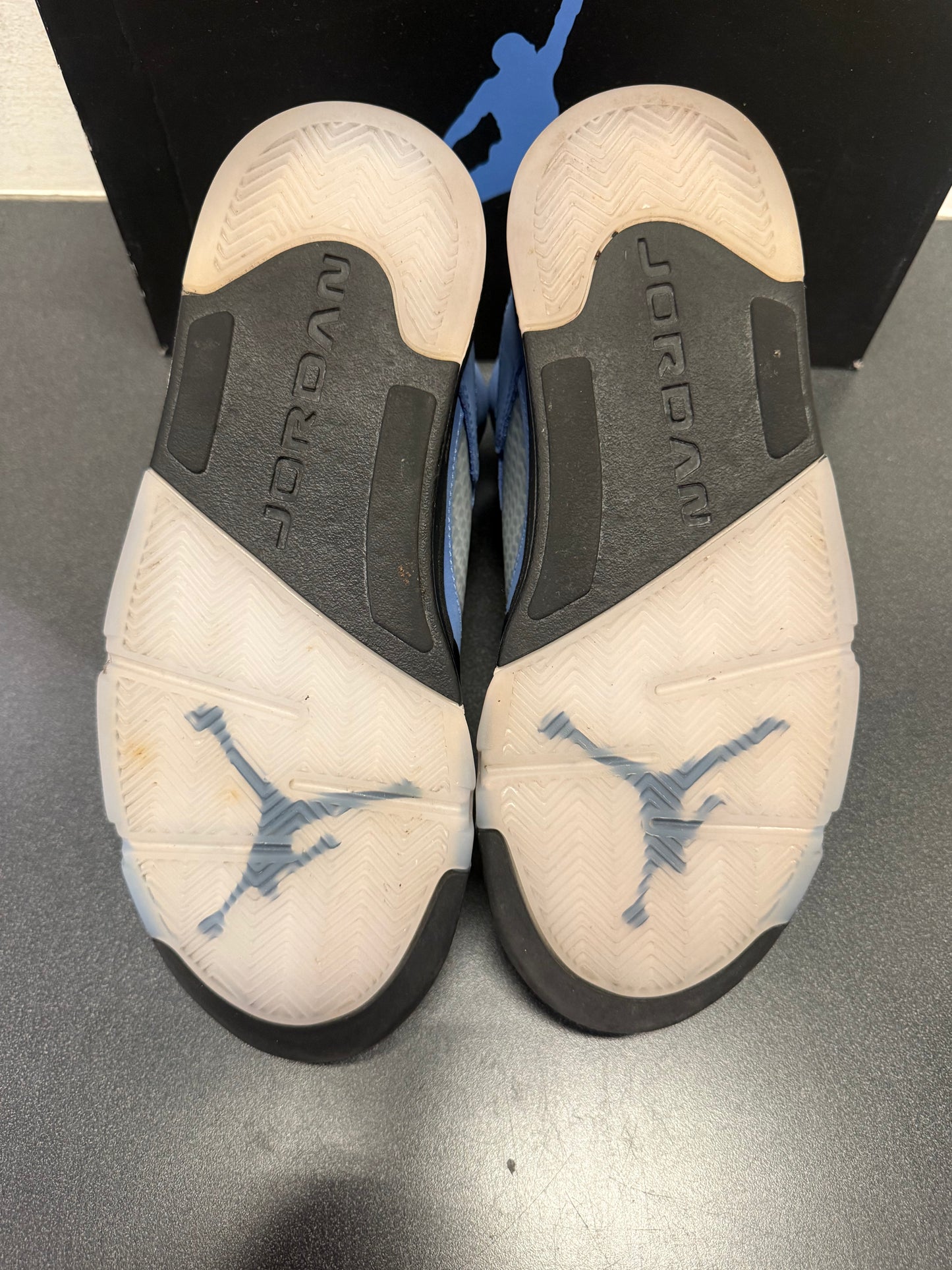 Jordan 5 UNC