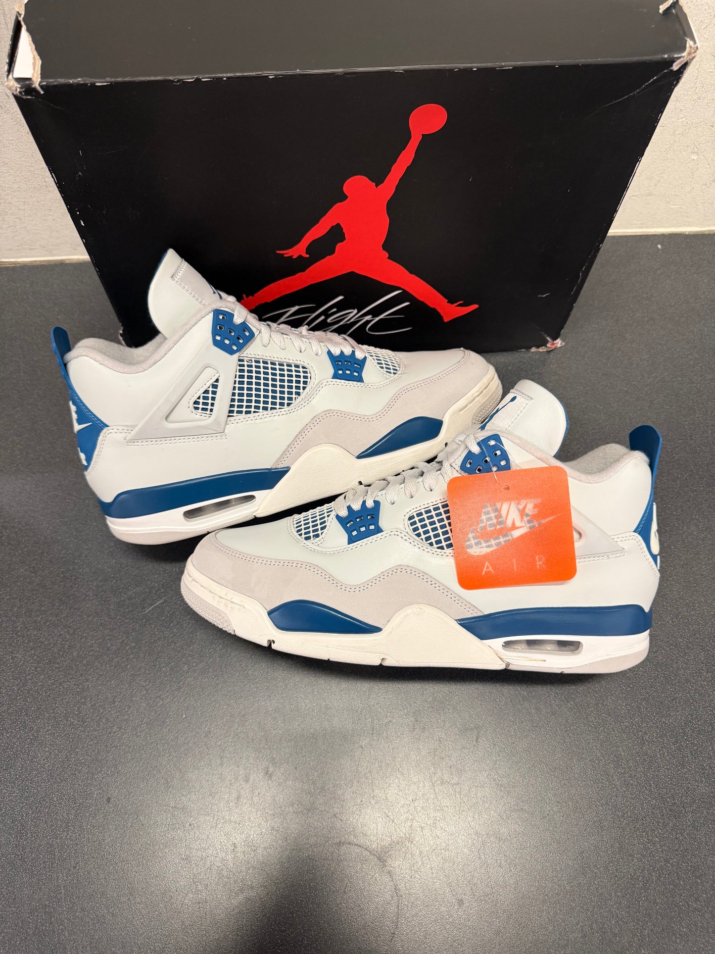 Jordan 4 Military Blue