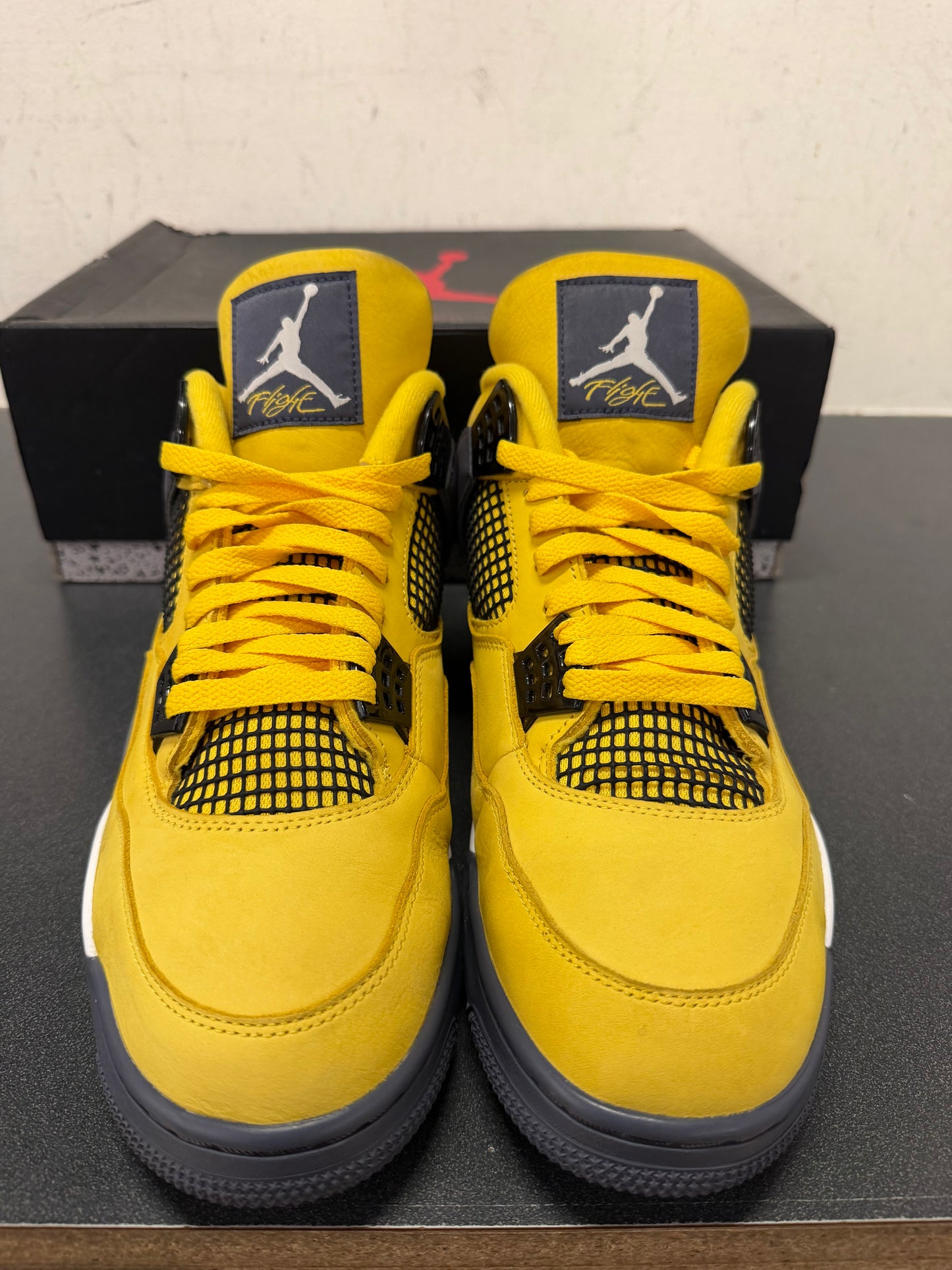 Jordan 4 Lightning