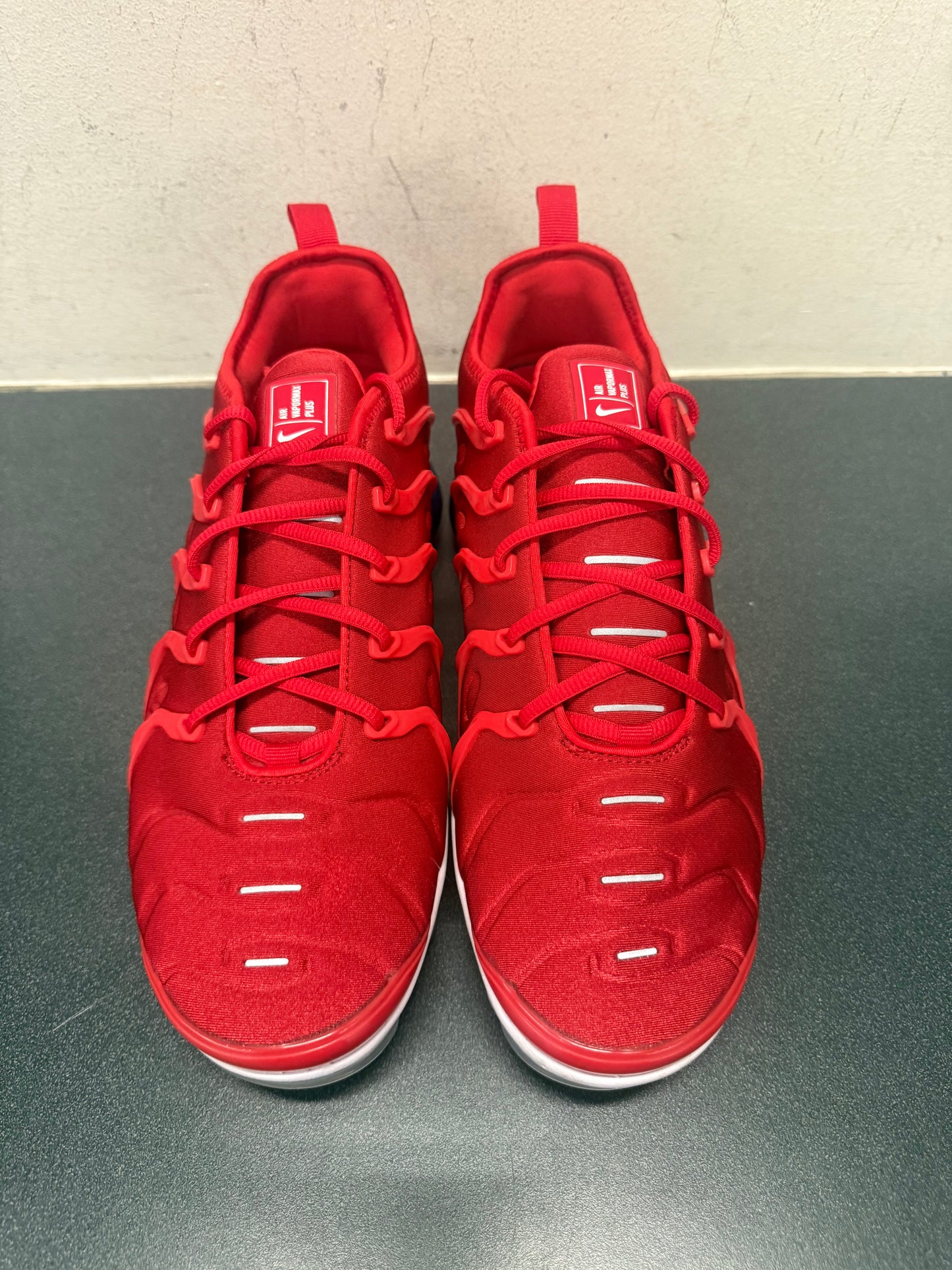 Vapormax Plus Red/Blue