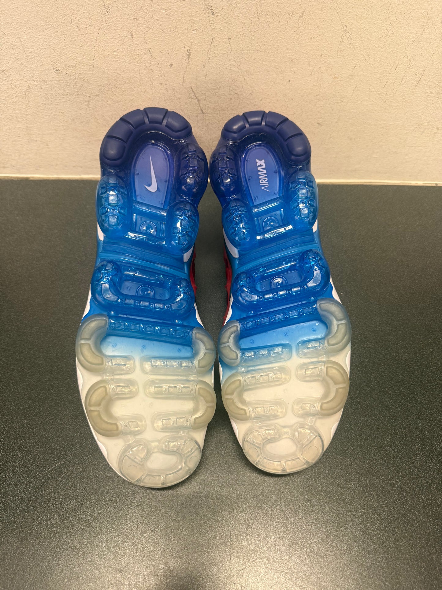 Vapormax Plus Red/Blue