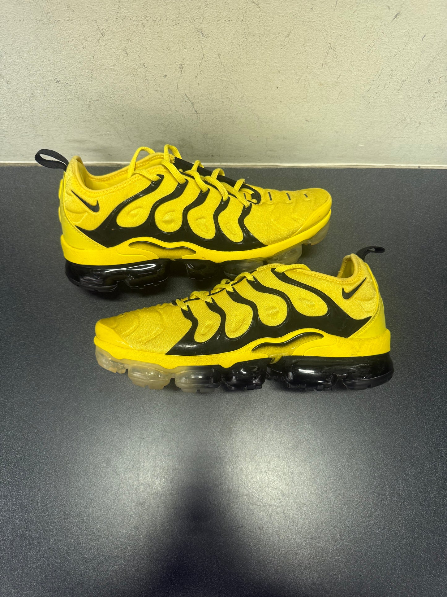 Vapormax Plus Yellow/Black