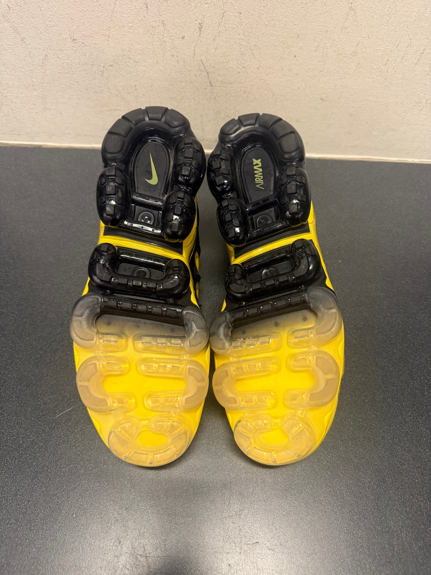 Vapormax Plus Yellow/Black