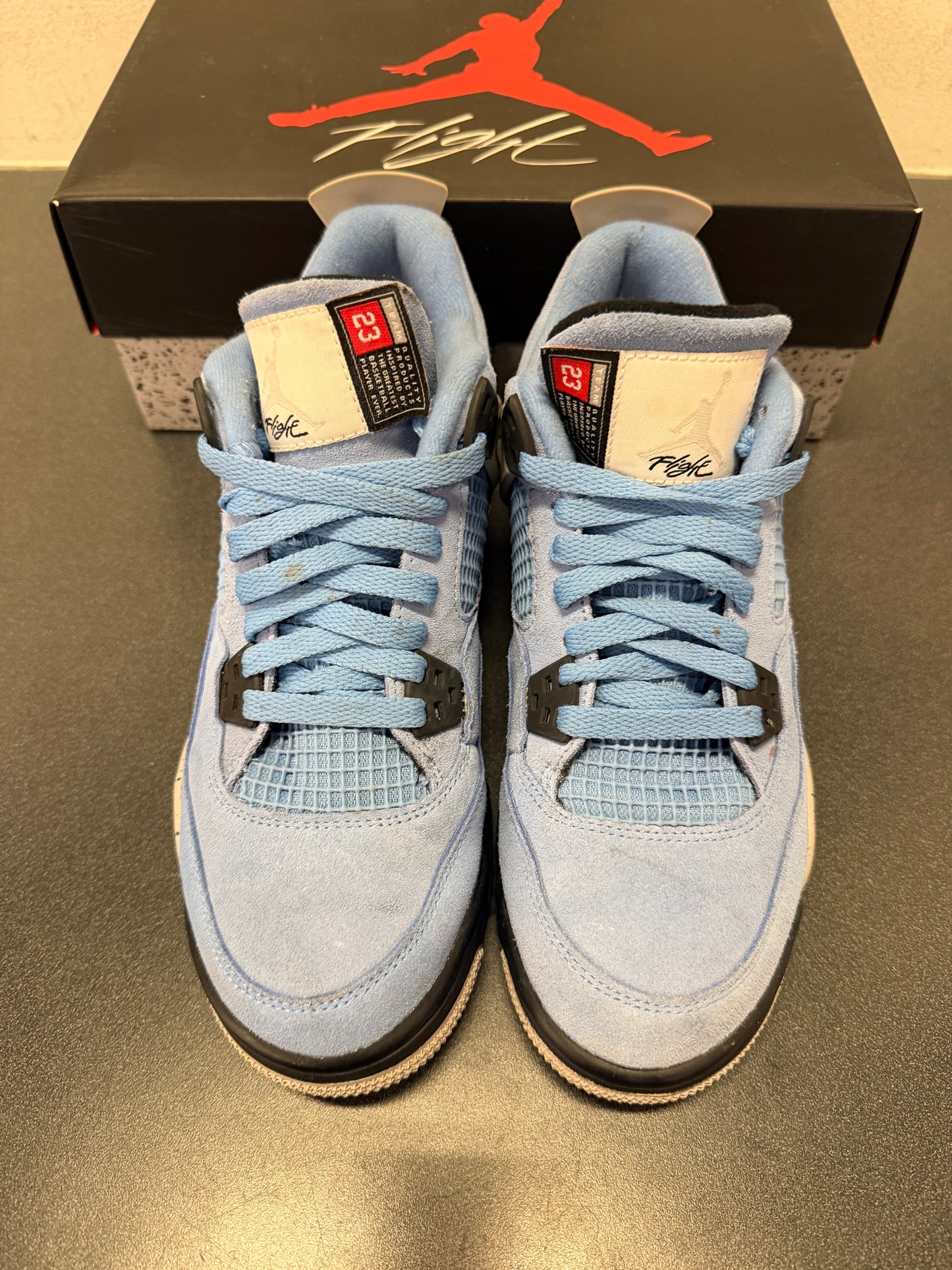 Jordan 4 University Blue