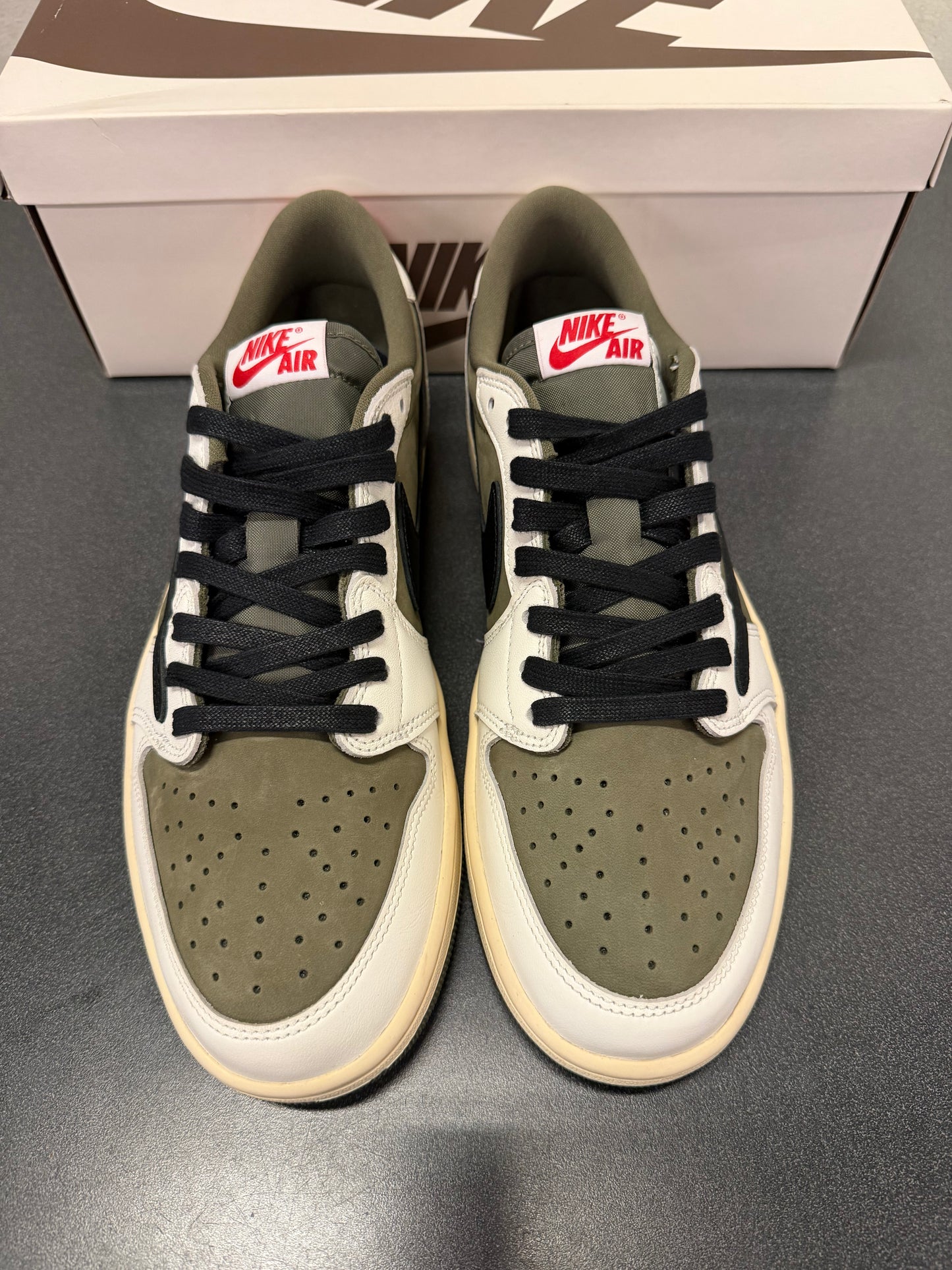 Travis Scott Jordan 1 Low Medium Olive