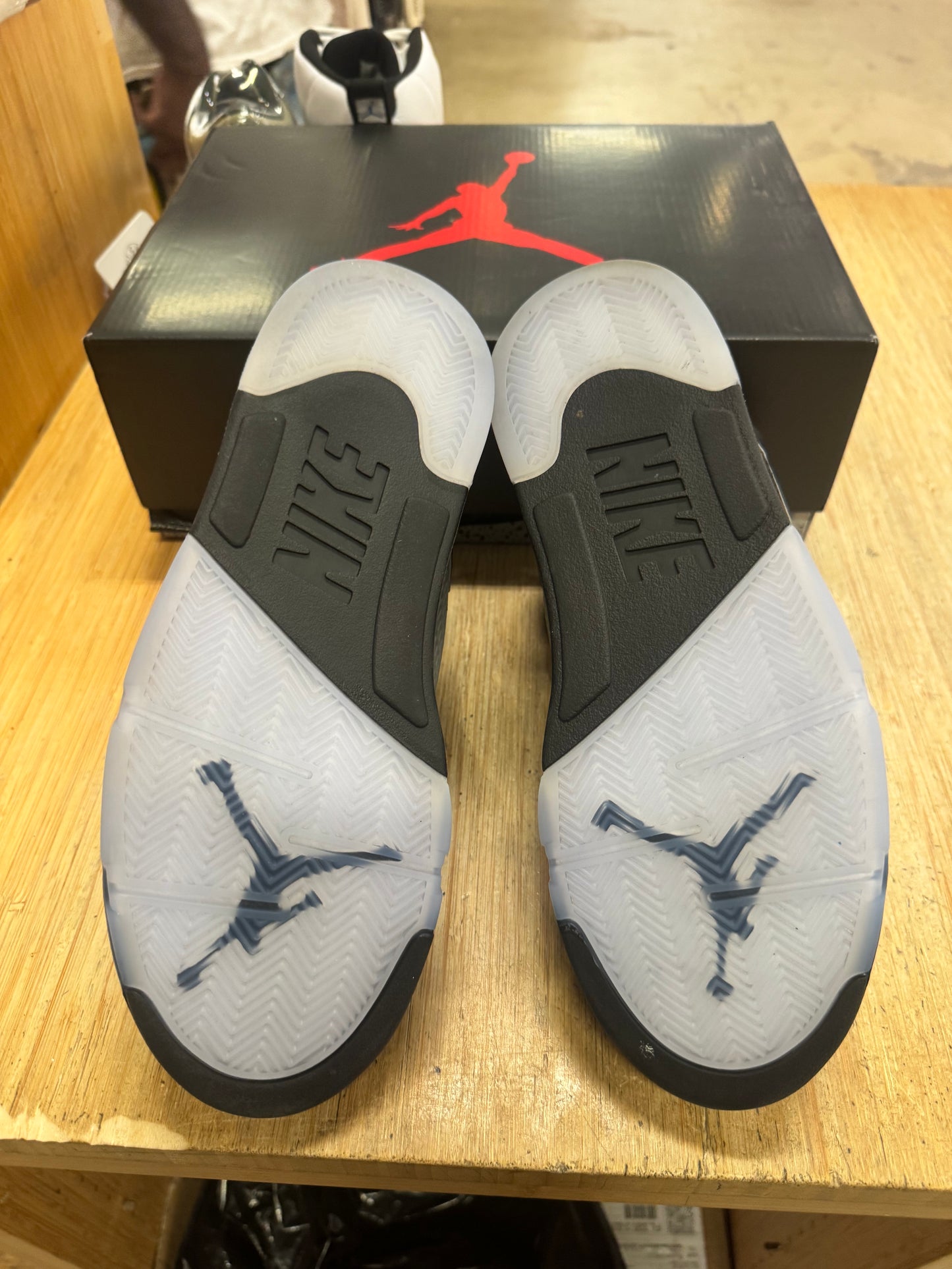 Jordan 5 Black Metallic