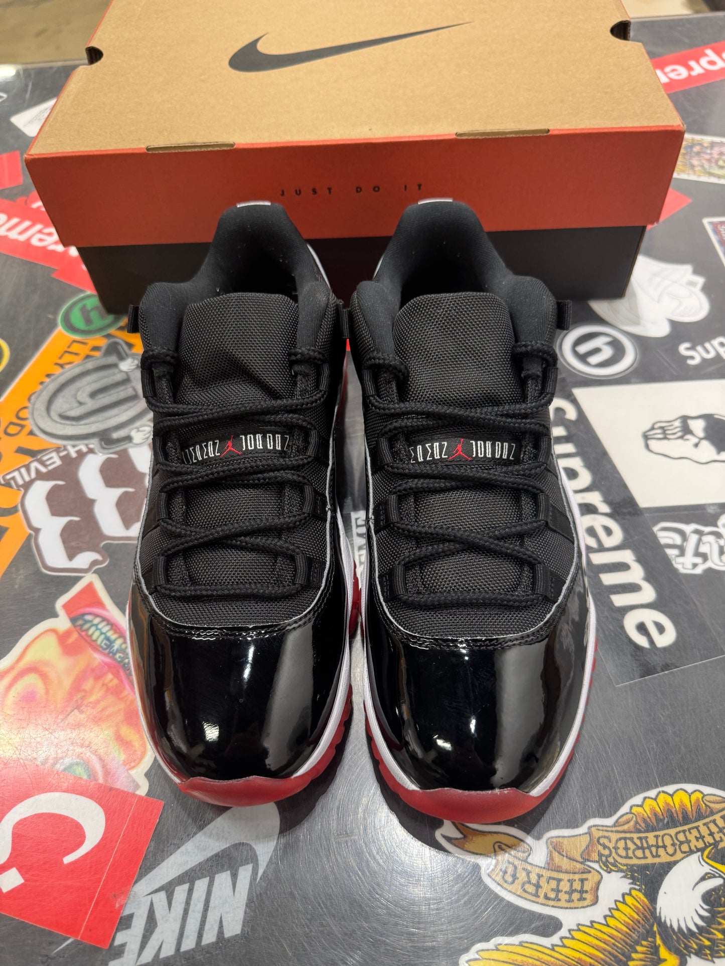 Jordan 11 low Bred