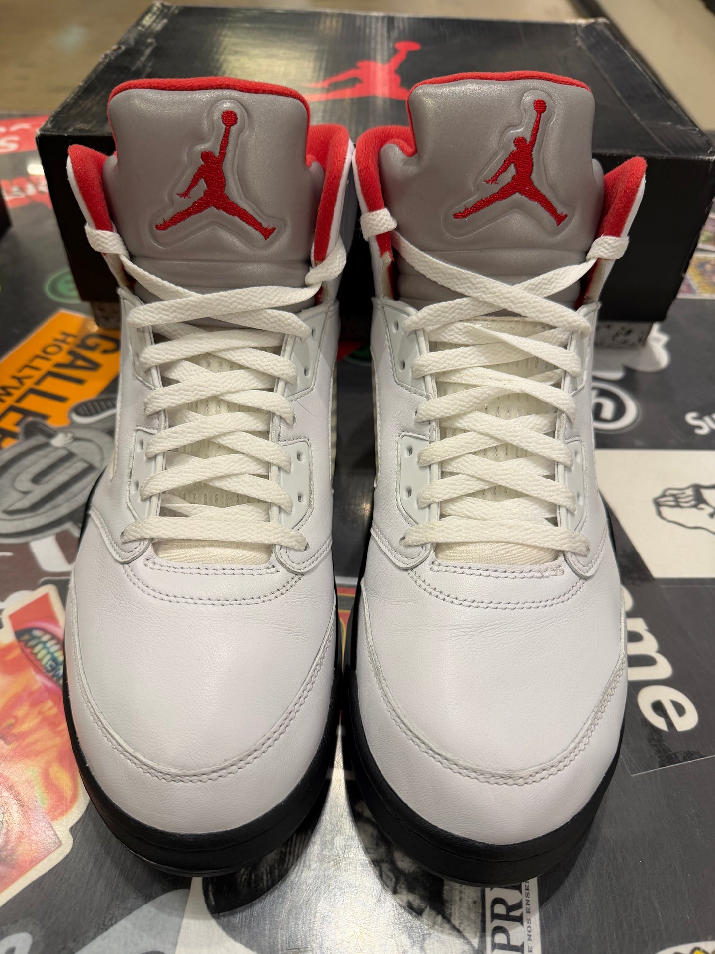 Jordan 5 Fire Red