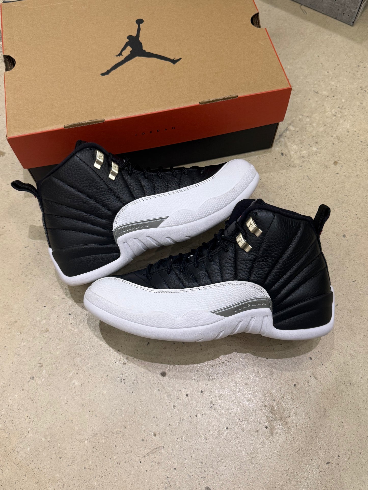 Jordan 12 Playoff