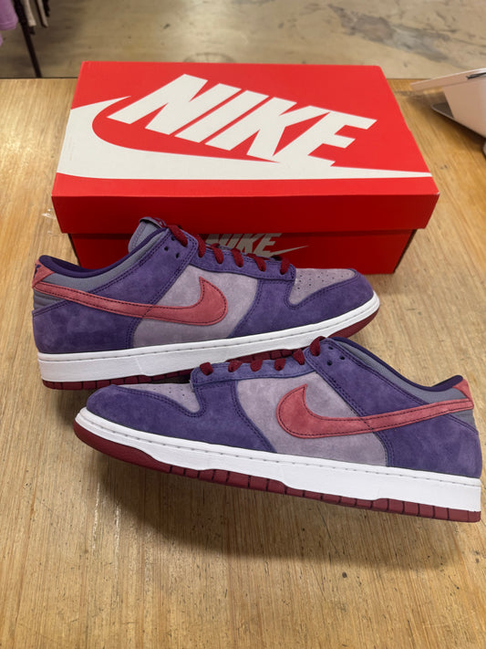 Dunk Low Plum
