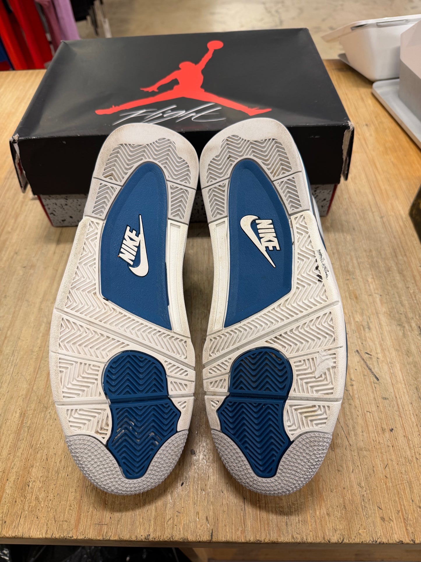 Jordan 4 Military Blue