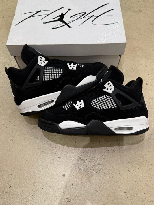 Jordan 4 White Thunder