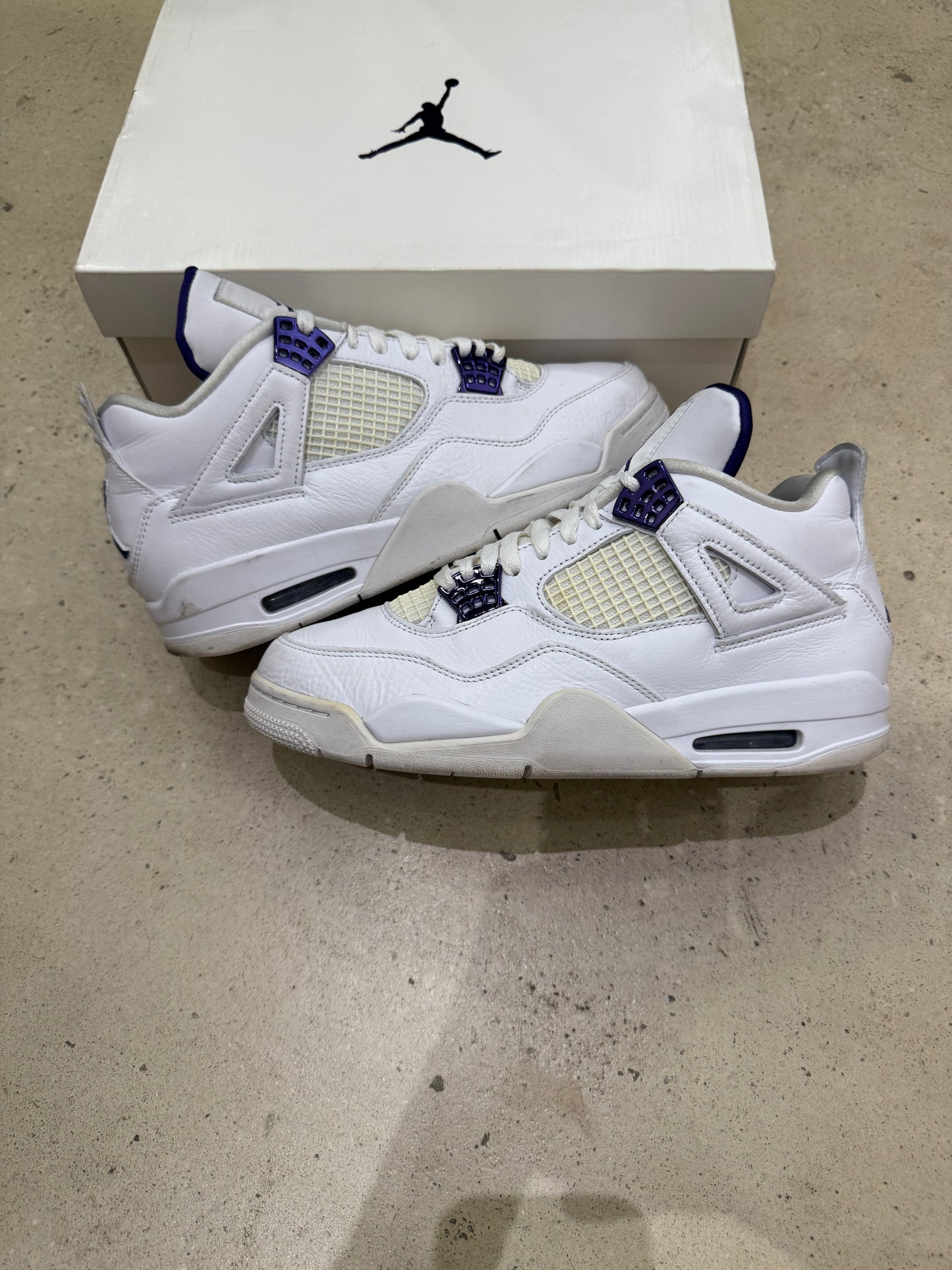 Jordan 4 Purple Metallic