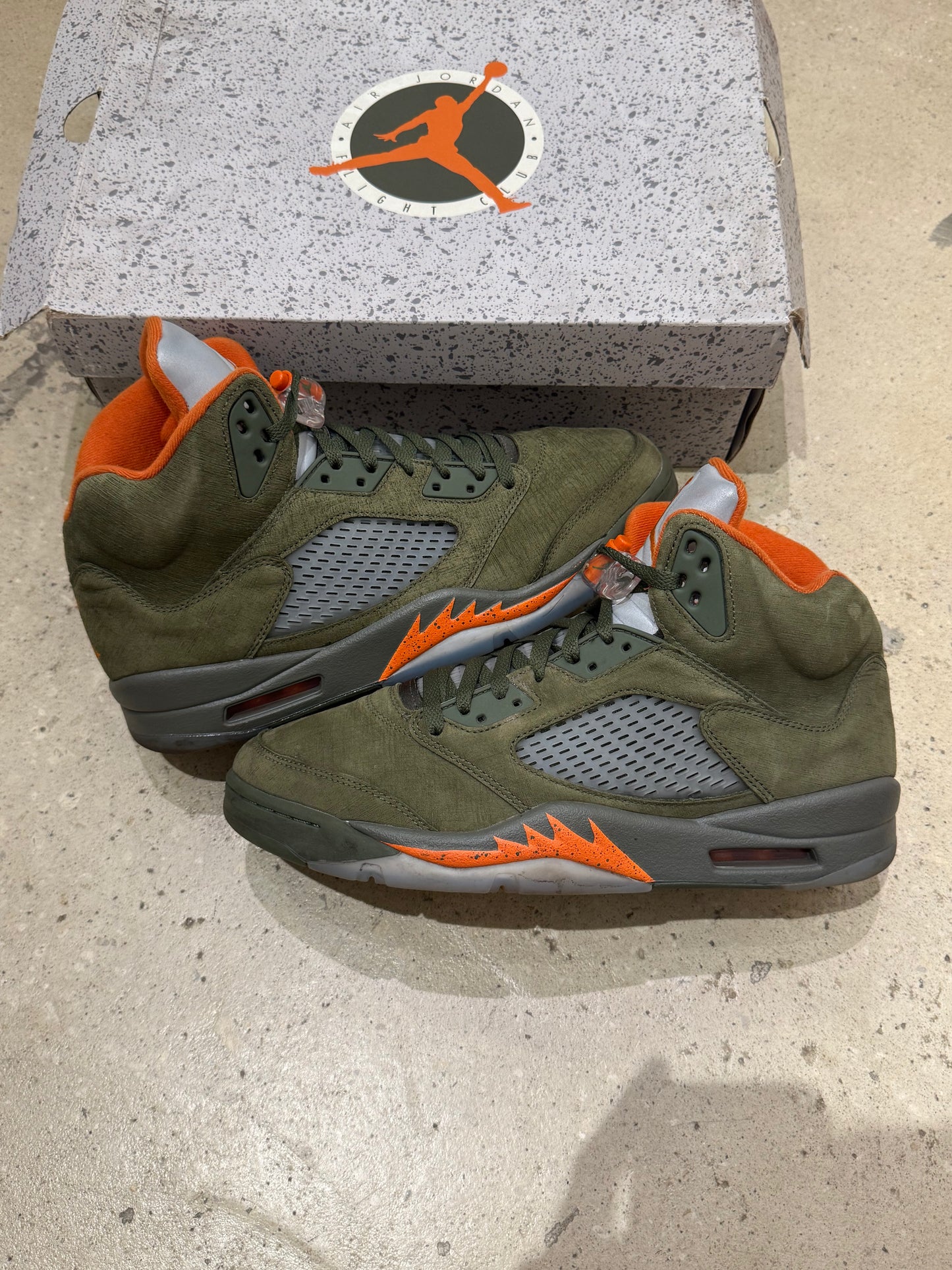 Jordan 5 Olive