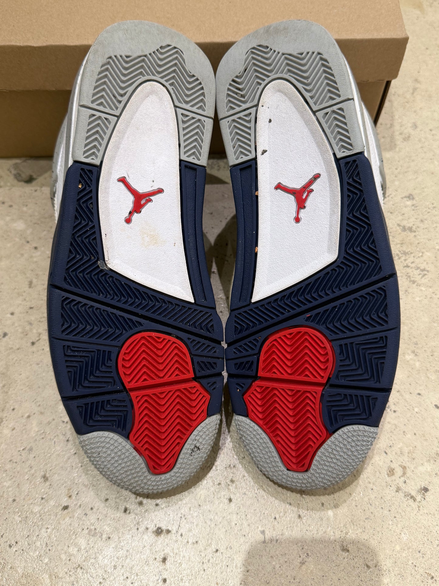 Jordan 4 Midnight Navy