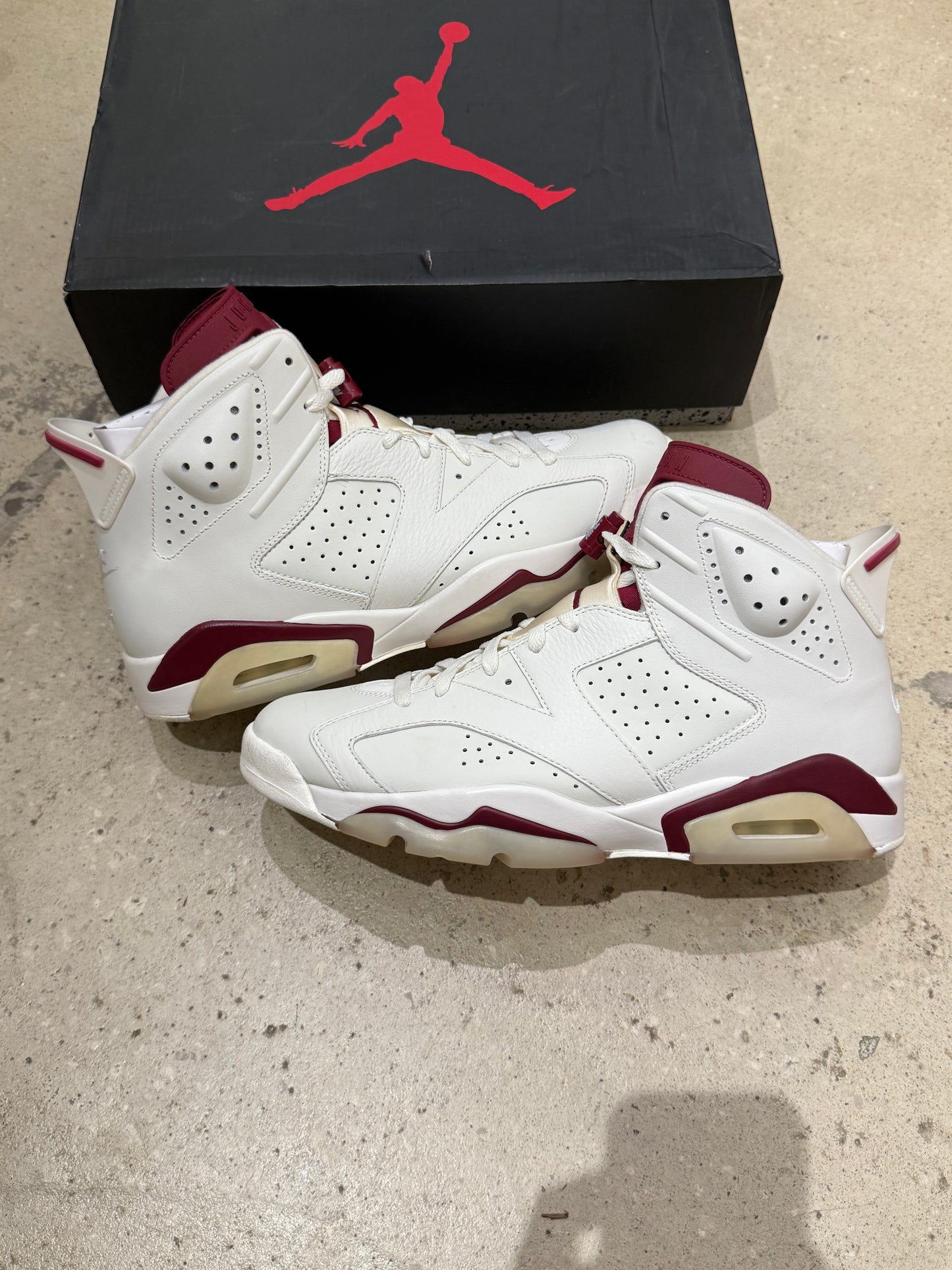 Jordan 6 Maroon