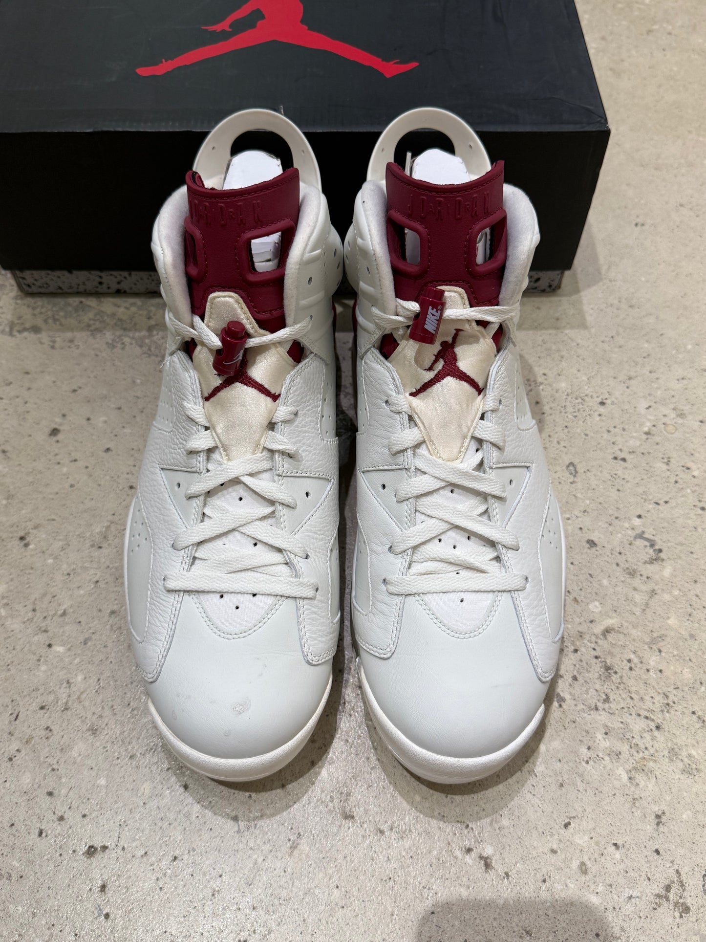 Jordan 6 Maroon