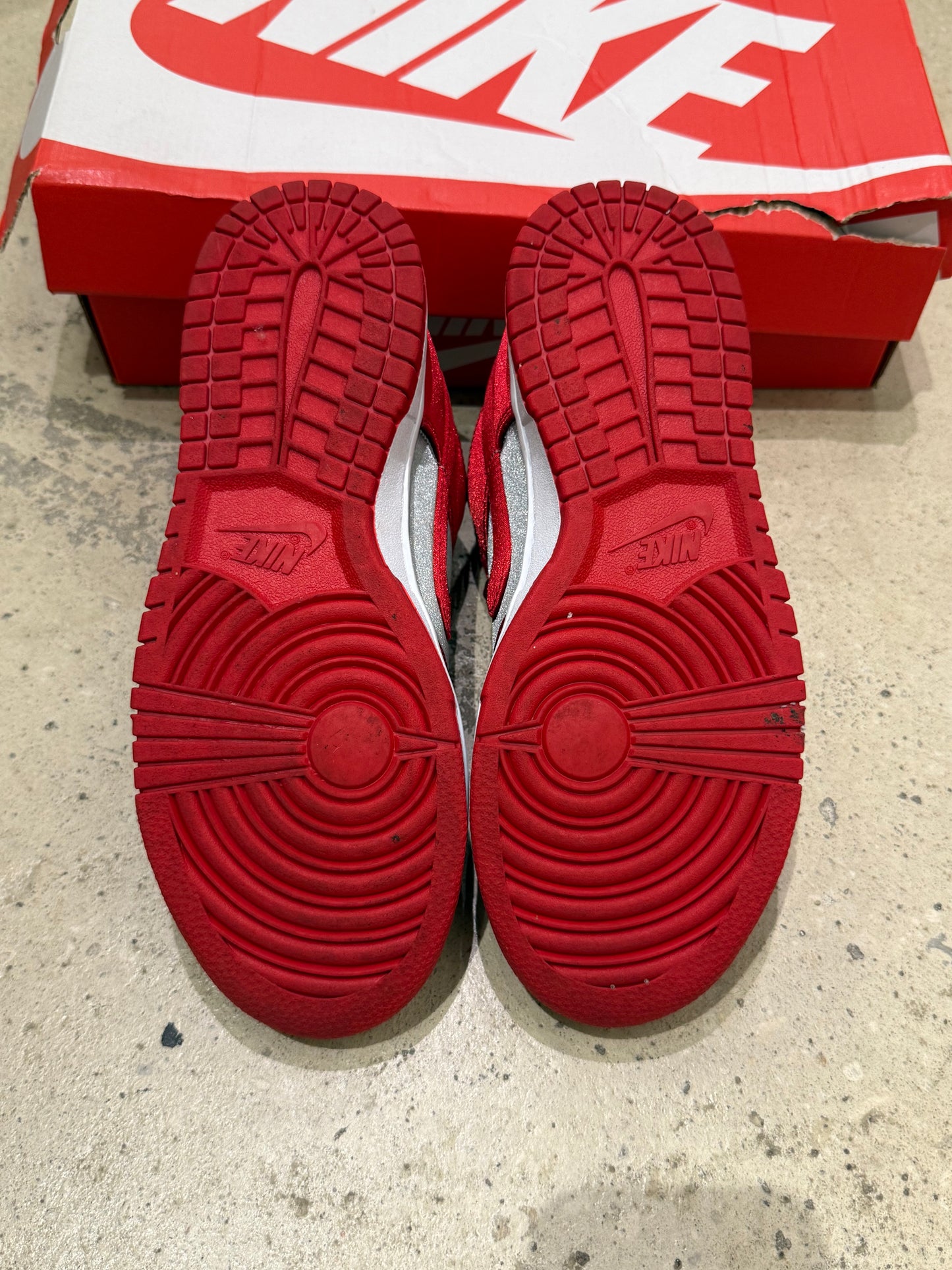 Dunk Low UNLV Satin (W)
