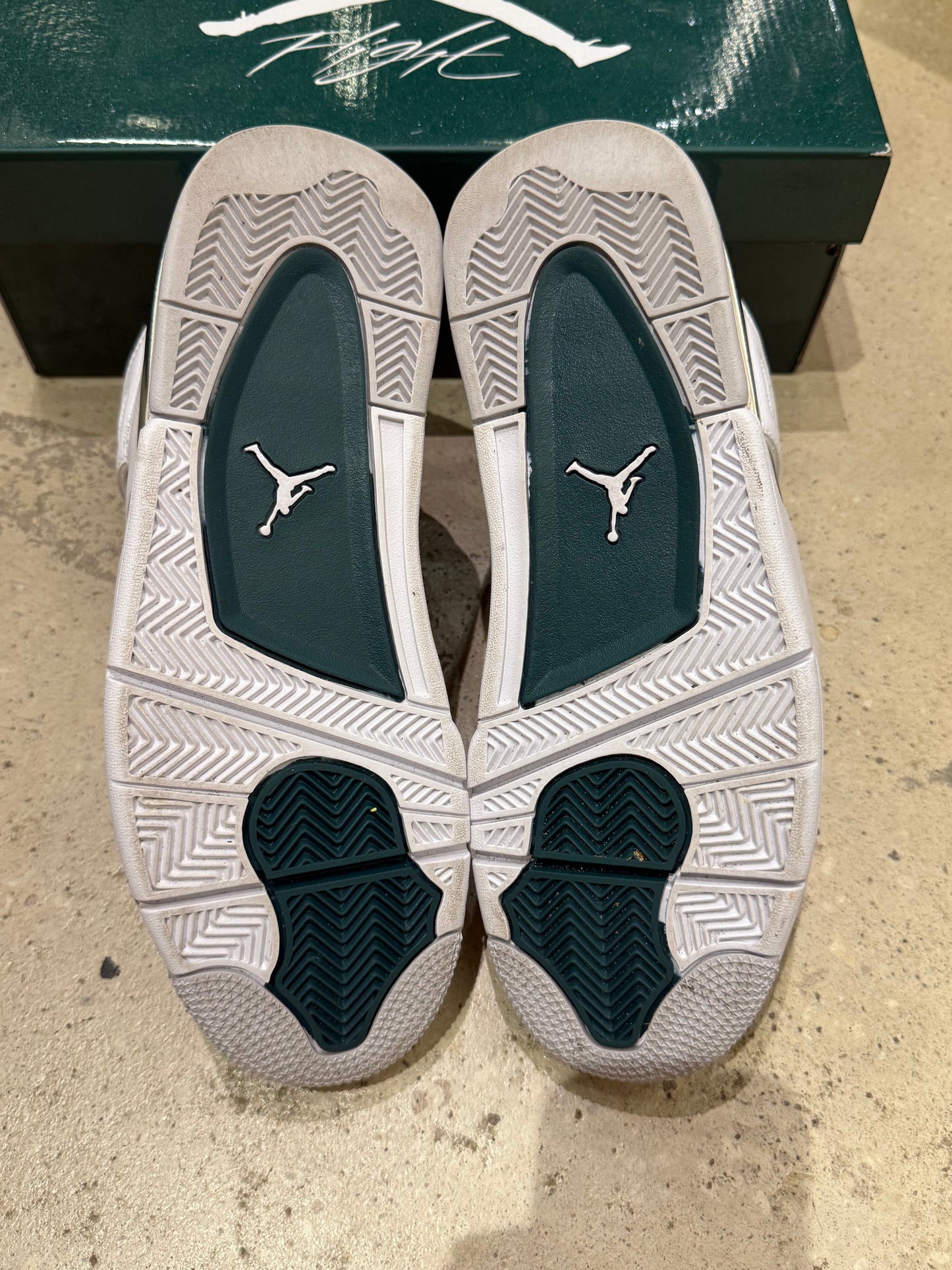 Jordan 4 Oxidized Green