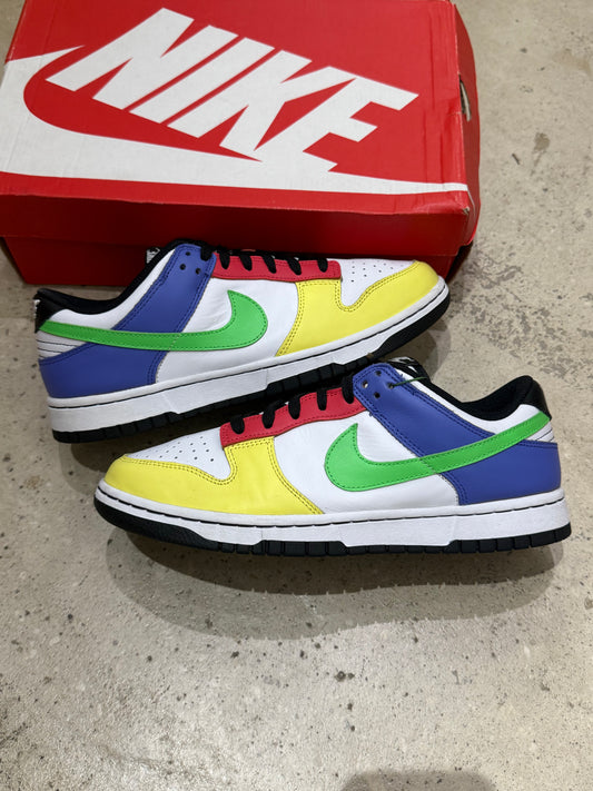 Dunk Low Green Strike (W)