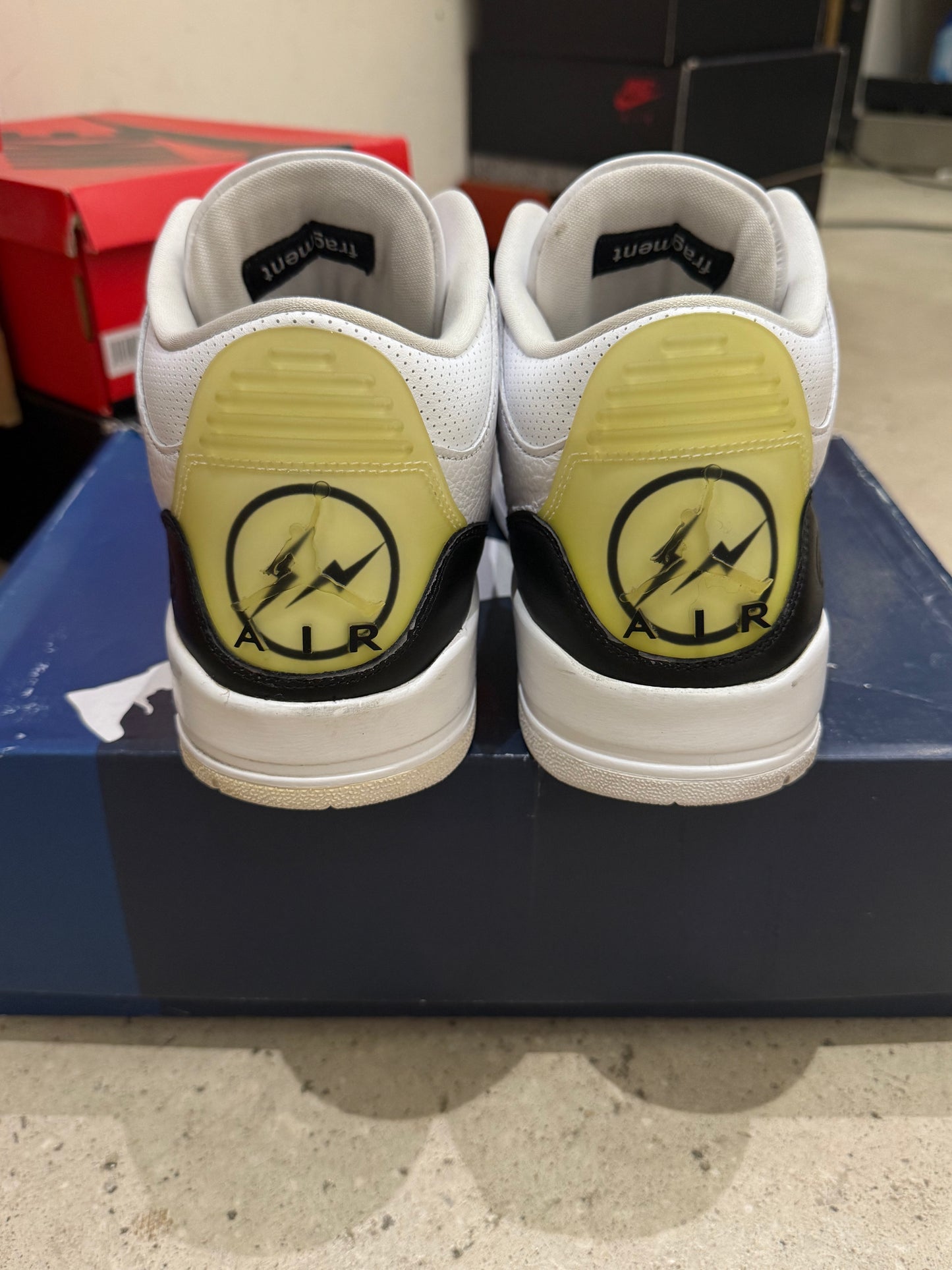 Jordan 3 Fragment