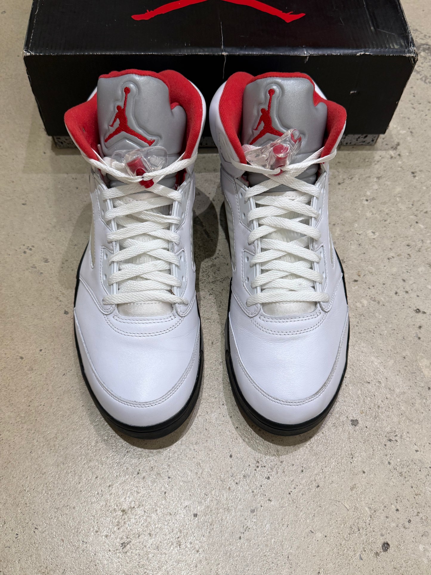 Jordan 5 Fire Red