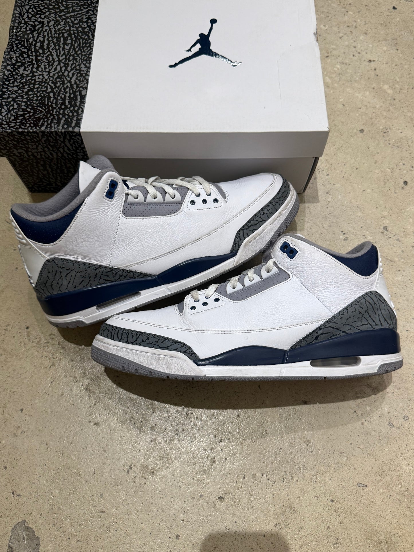 Jordan 3 Midnight Navy