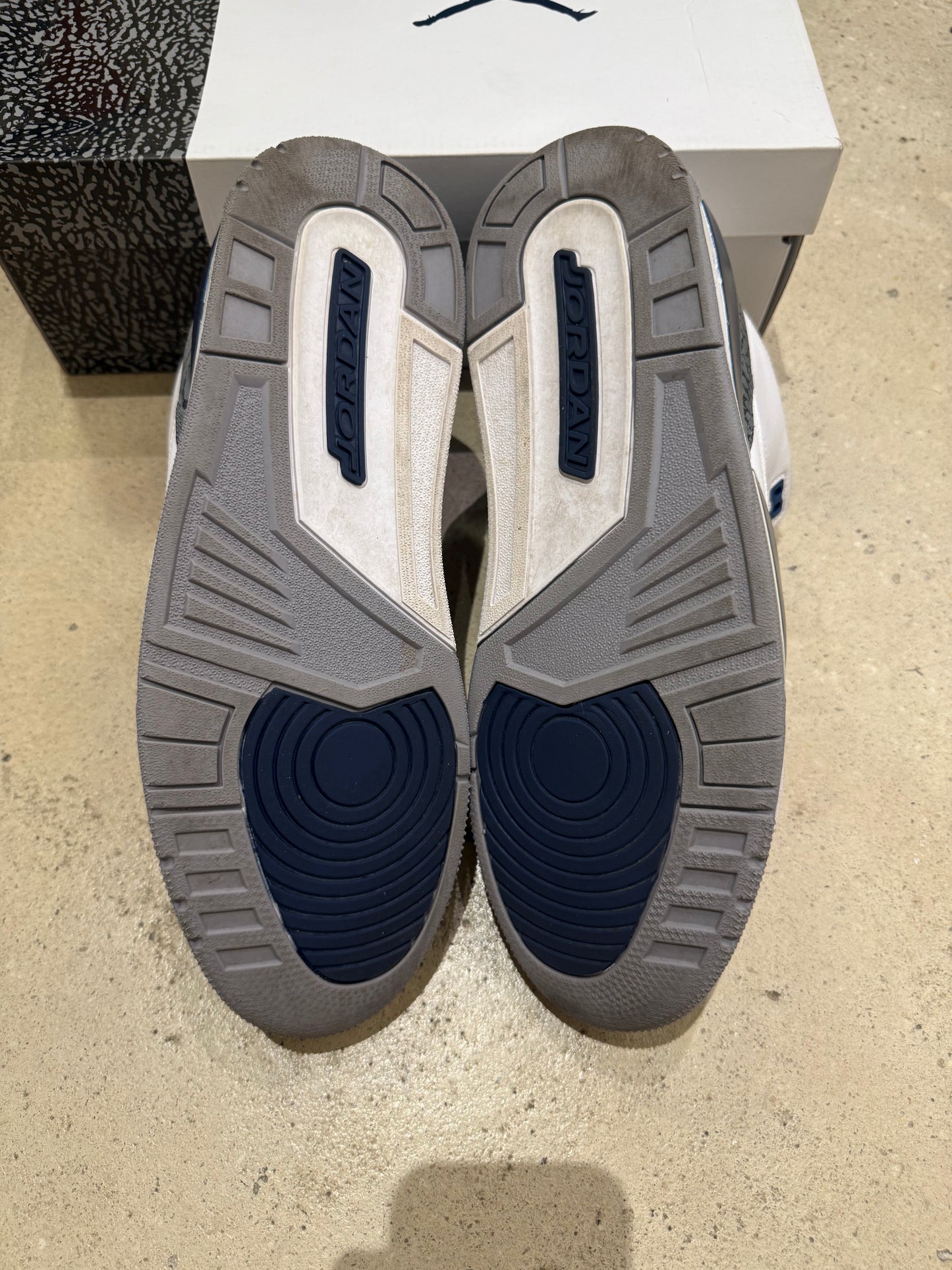Jordan 3 Midnight Navy