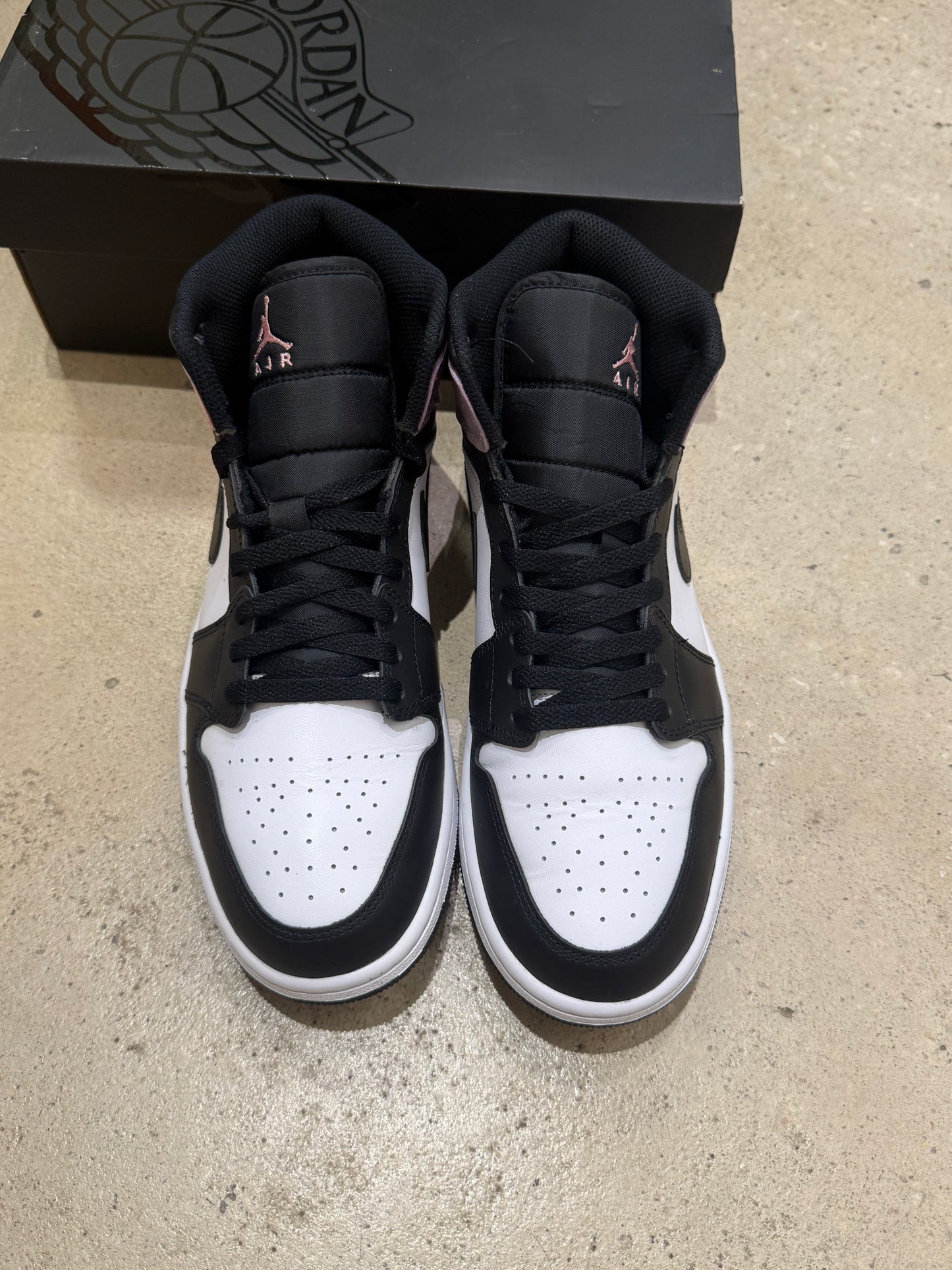 Jordan 1 Mid Zen Master