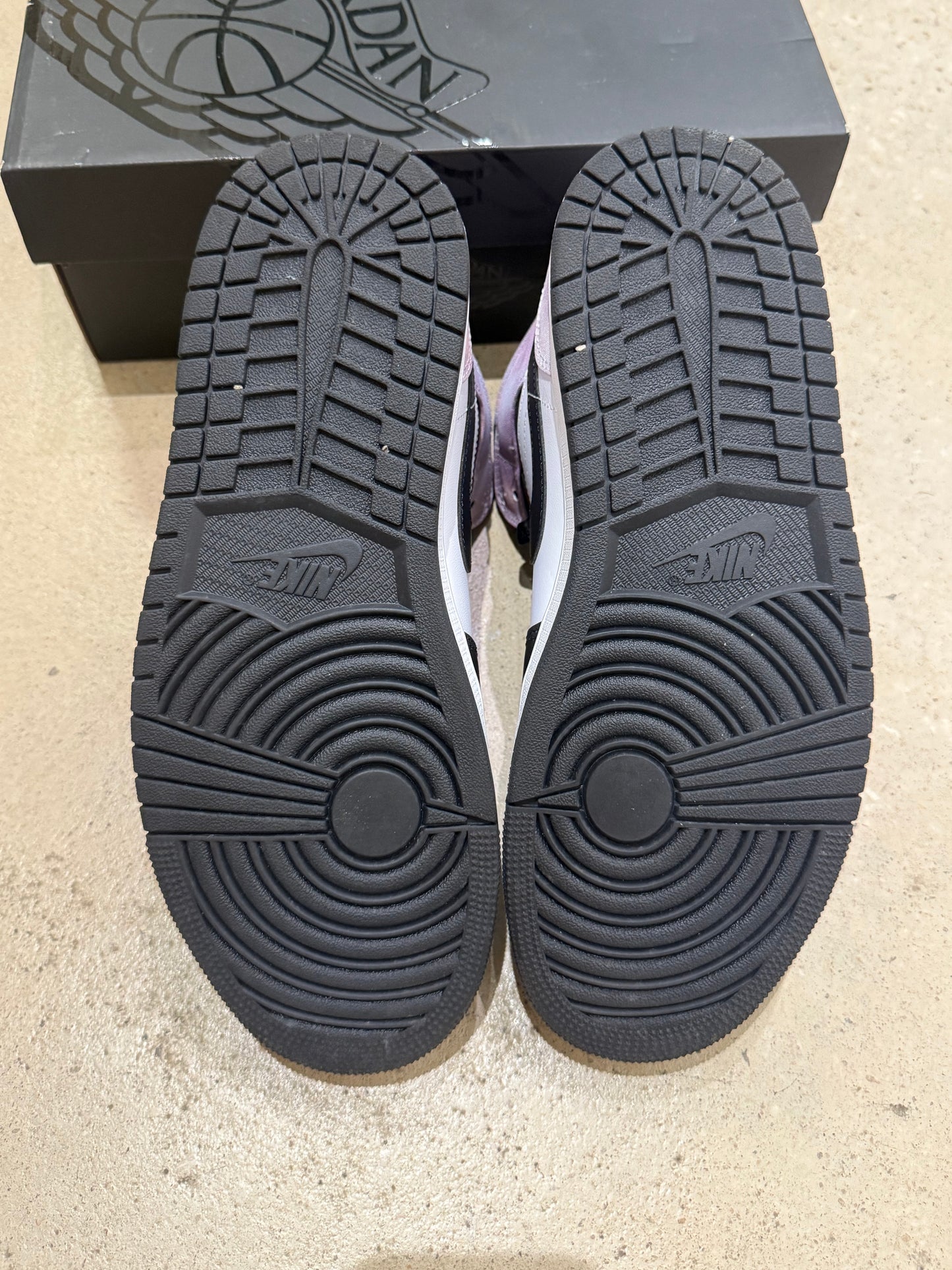 Jordan 1 Mid Zen Master