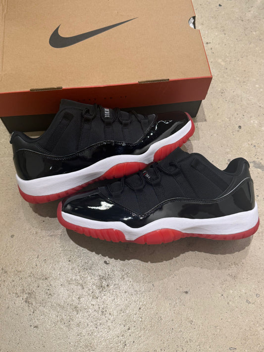 Jordan 11 Low Bred