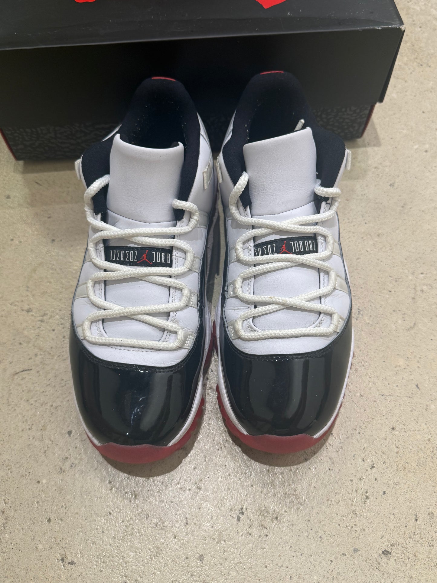 Jordan 11 Low Concord Bred