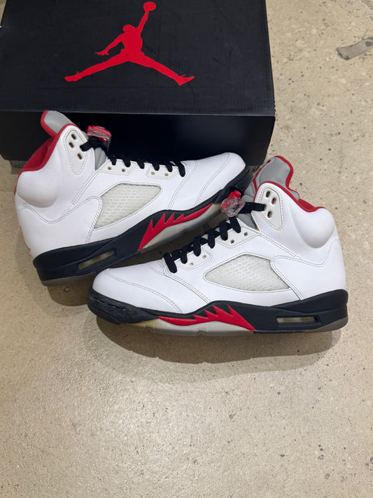 Jordan 5 Fire Red (2013)