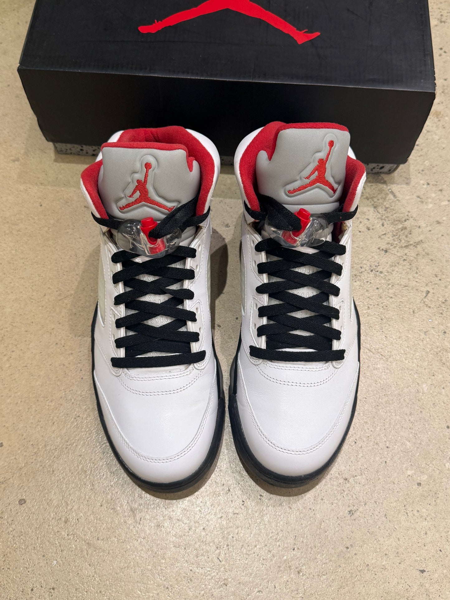 Jordan 5 Fire Red (2013)