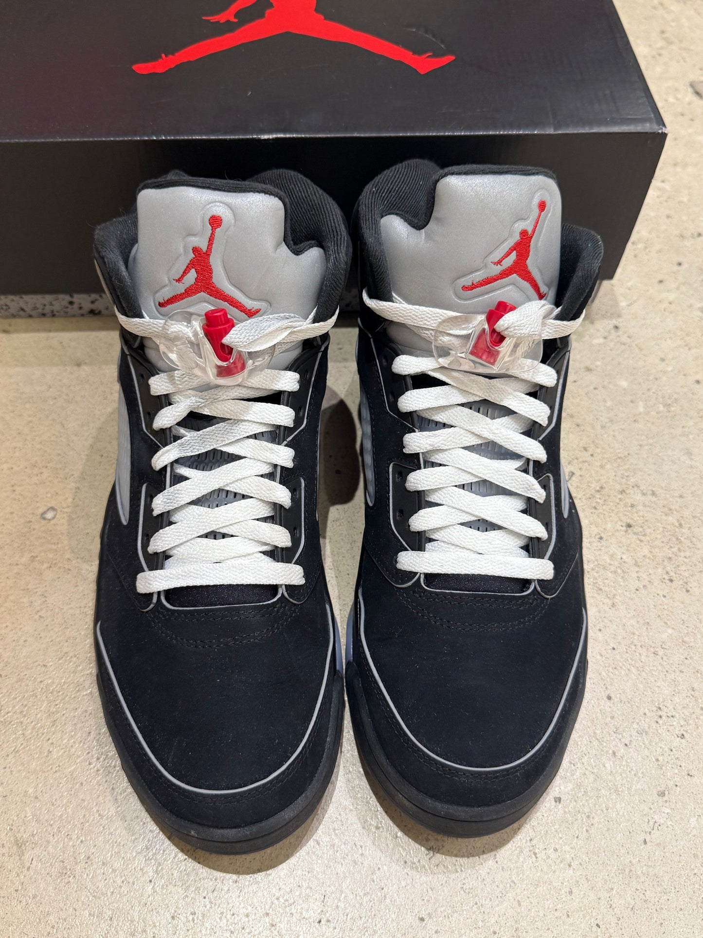 Jordan 5 Black Metallic
